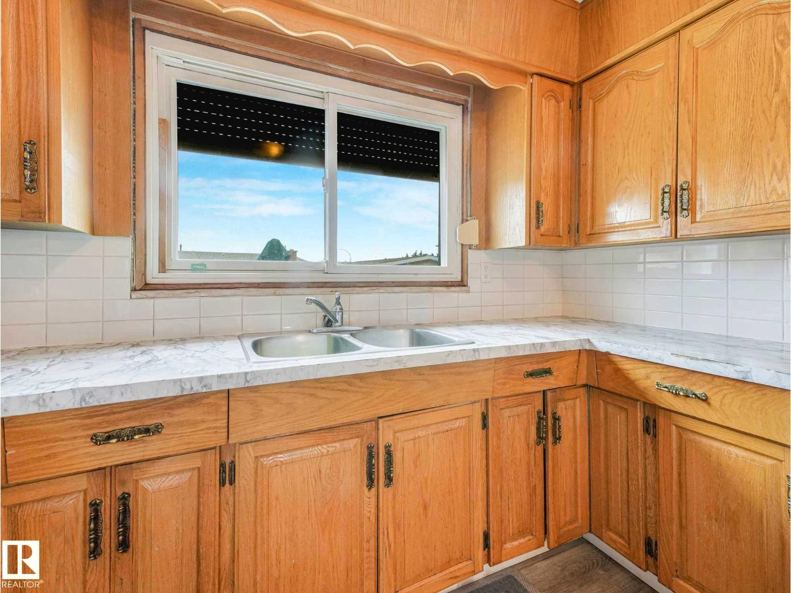 13807 92 St NW, Edmonton, Alberta  T5E 3S1 - Photo 9 - E4492509