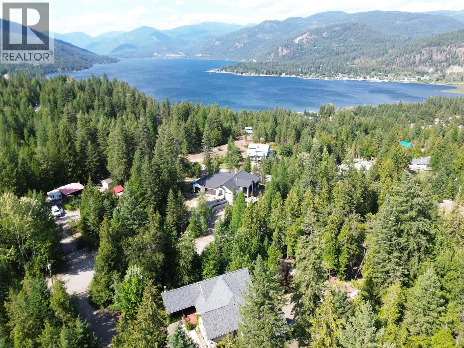 1615 Beech Road, Christina Lake, British Columbia V0H 1E0 - Photo 3 - 10390654