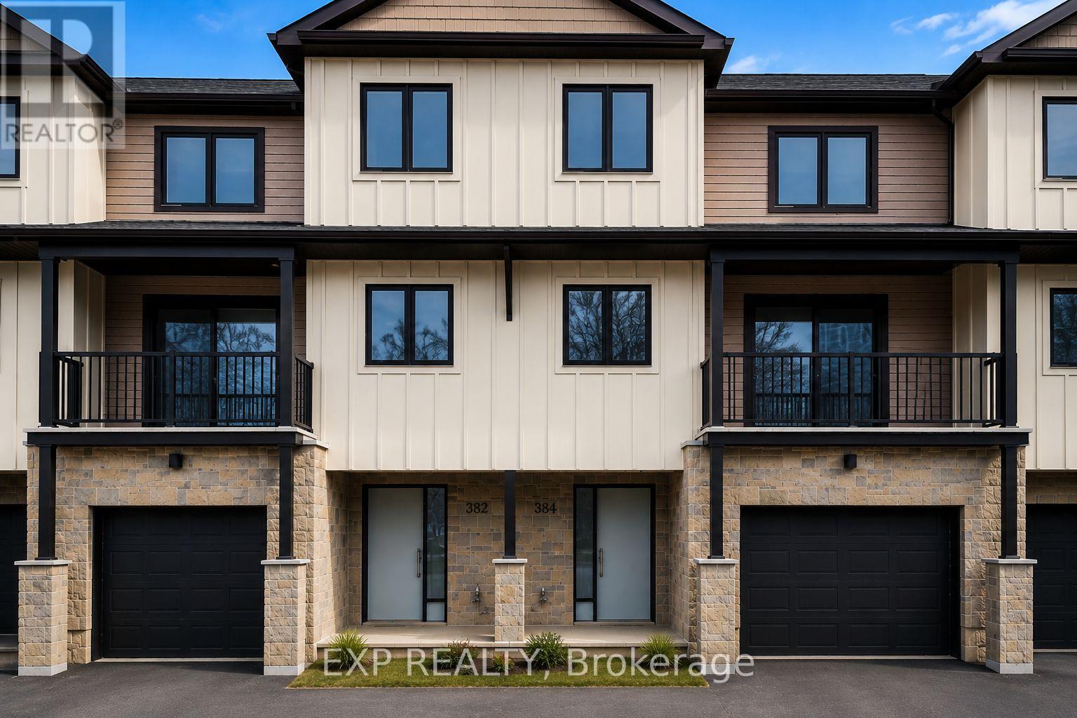 329 VOYAGEUR PLACE, Russell, Ontario