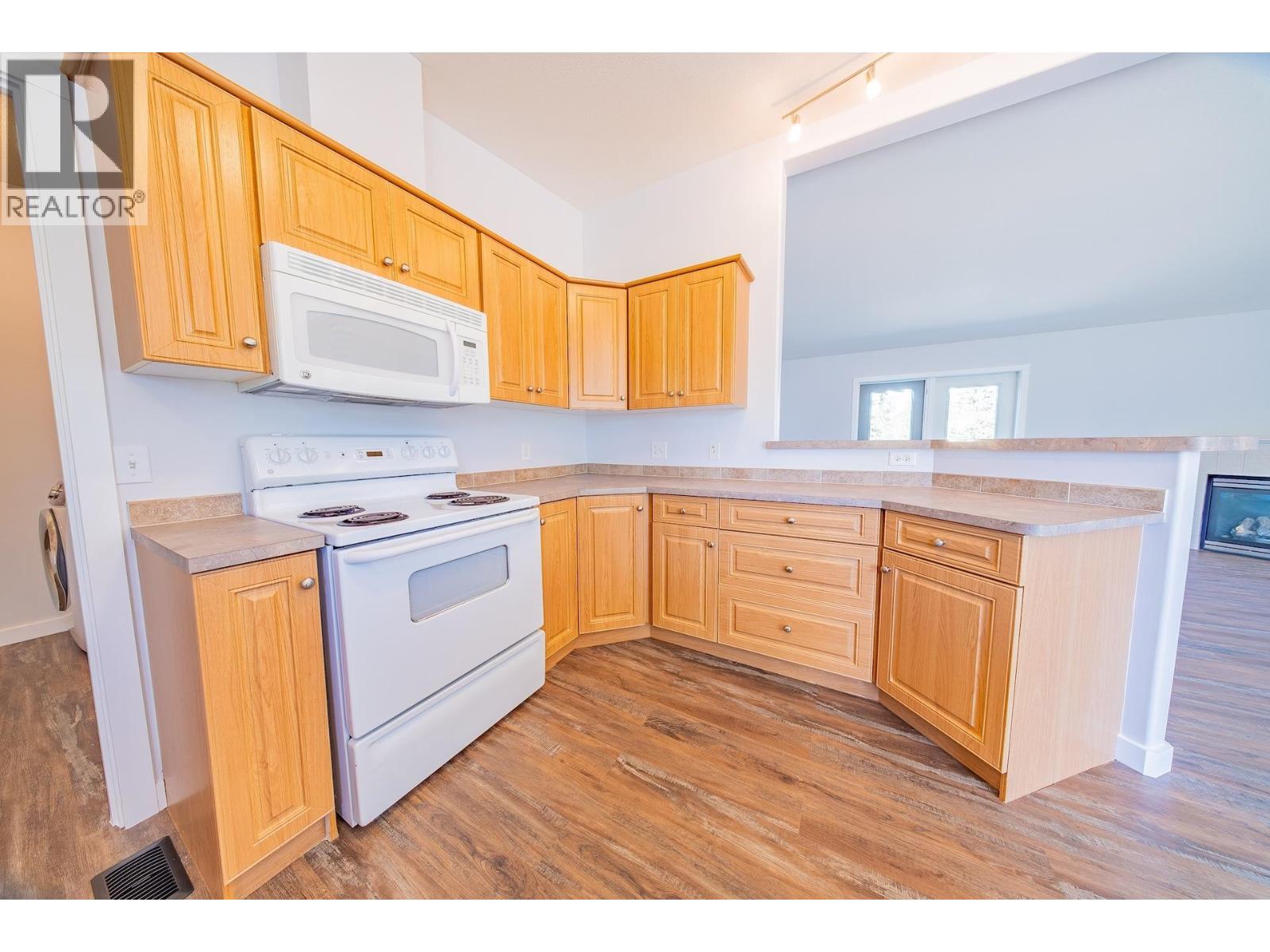 12222 Juniper Avenue, Fort St. John, British Columbia  V1J 8E5 - Photo 8 - R3133083