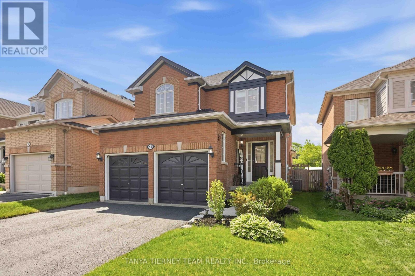 54 FITZPATRICK COURT, Whitby, Ontario