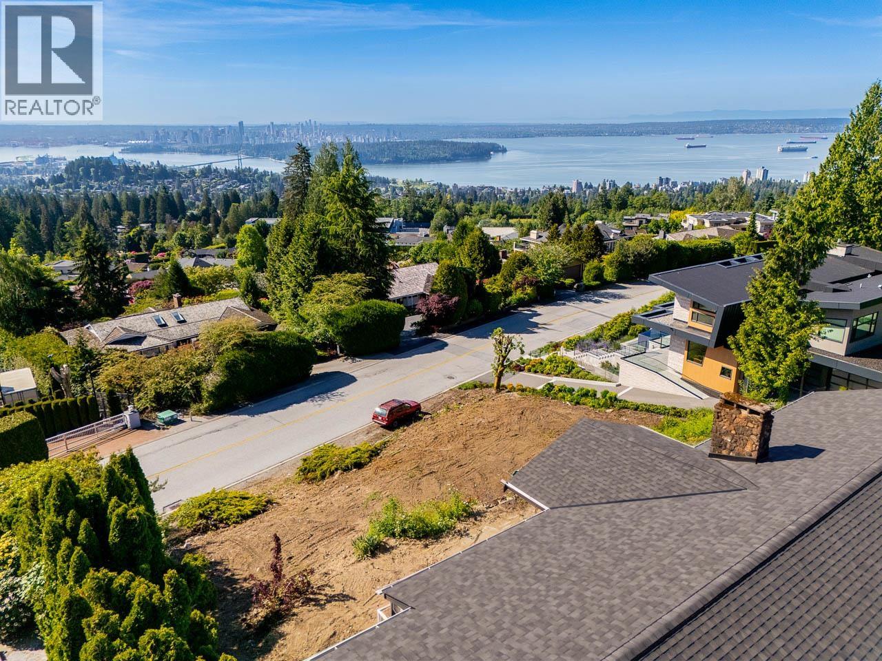 1364 Chartwell Drive, West Vancouver, British Columbia  V7S 2R5 - Photo 2 - R3133460