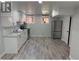 106 KNOTT END, Newmarket, Ontario