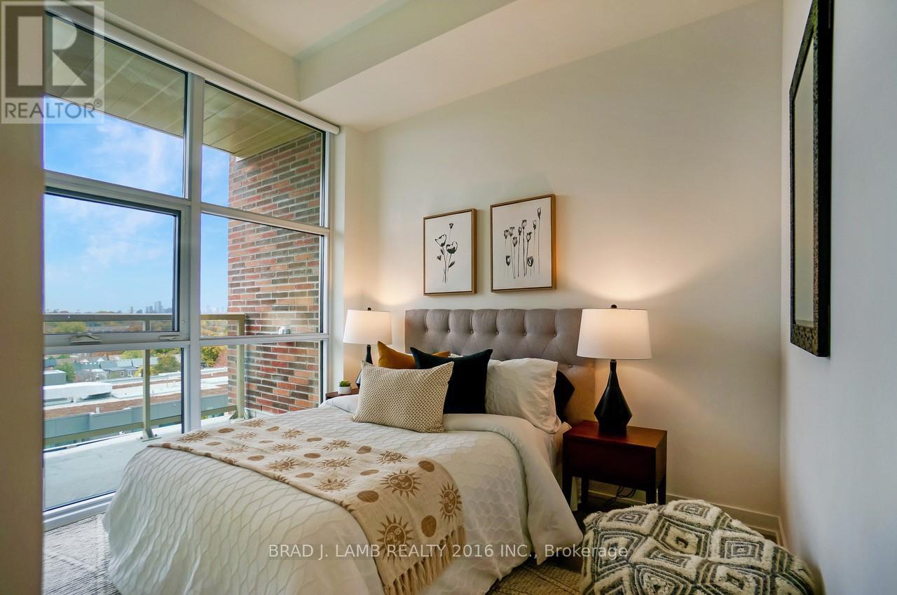 917 - 1787 St. Clair Avenue W, Toronto, Ontario  M6N 1J6 - Photo 4 - W13416538