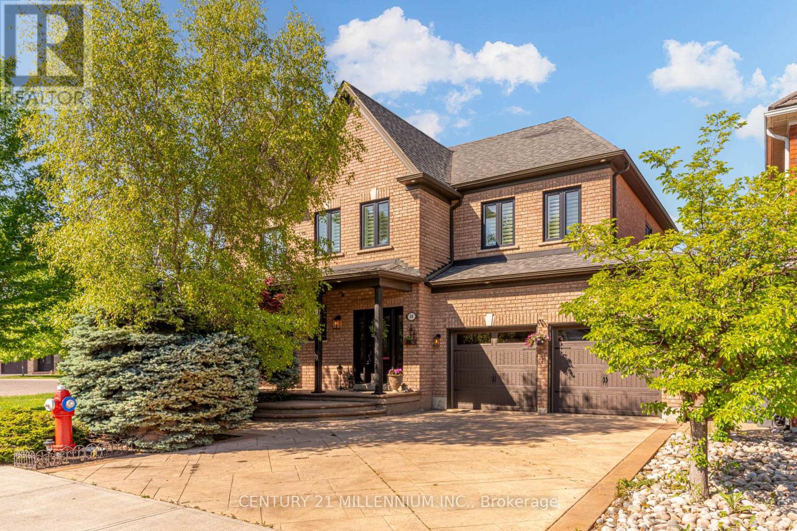 38 HILLSON COURT, Brampton, Ontario