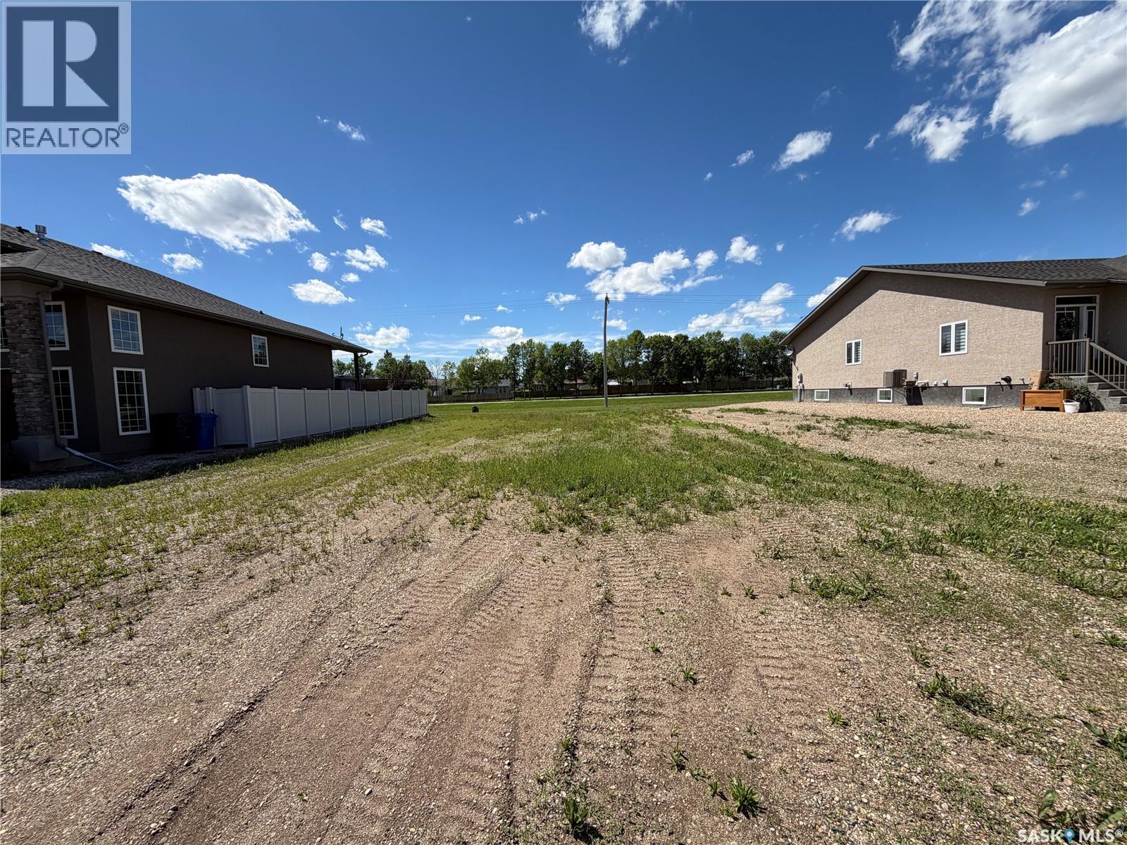 77 Good Spirit Crescent, Yorkton, Saskatchewan  S3N 0X1 - Photo 1 - SK030709