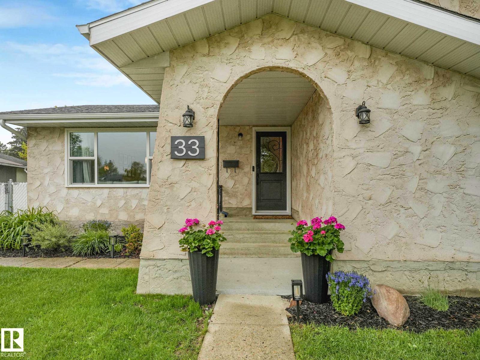 33 HURON DR, Leduc, Alberta