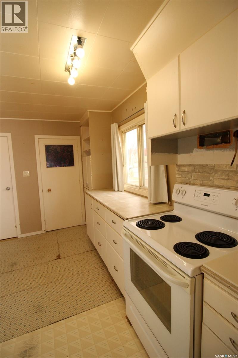 491 1st Street W, Shaunavon, Saskatchewan S0N 2M0 - Photo 14 - SK030976