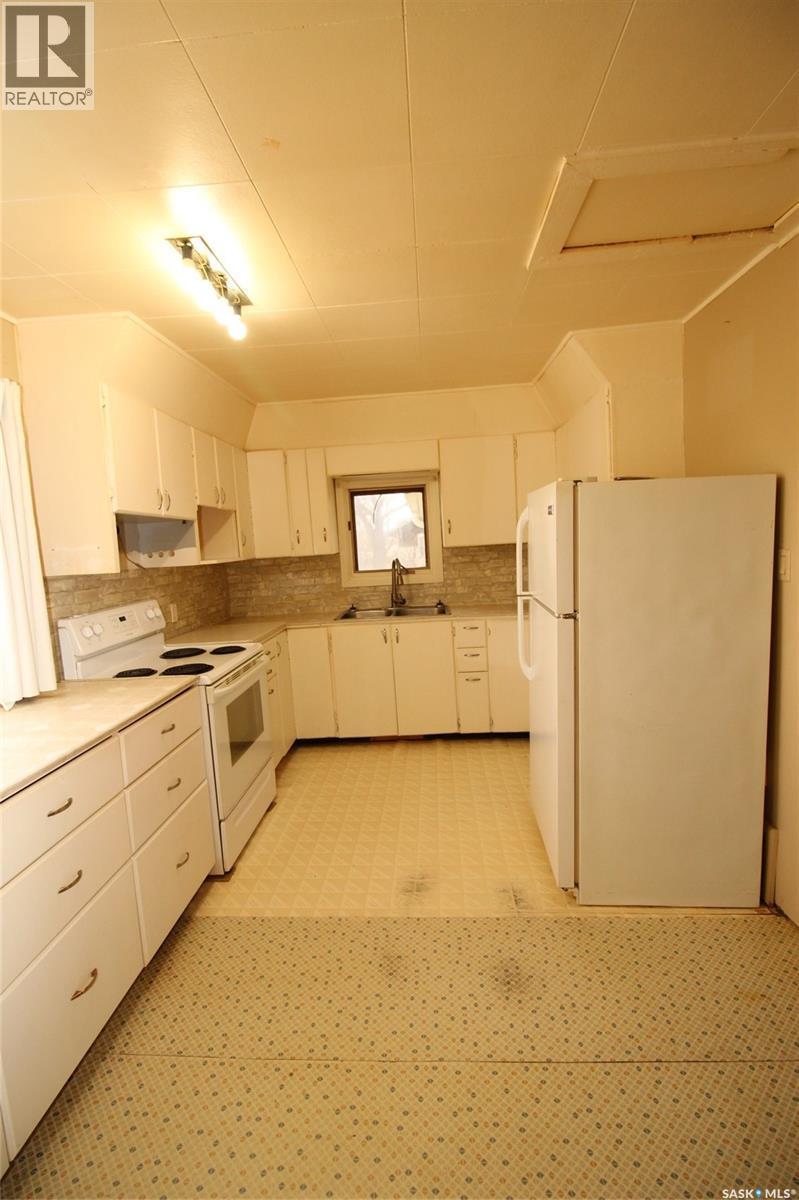 491 1st Street W, Shaunavon, Saskatchewan S0N 2M0 - Photo 12 - SK030976
