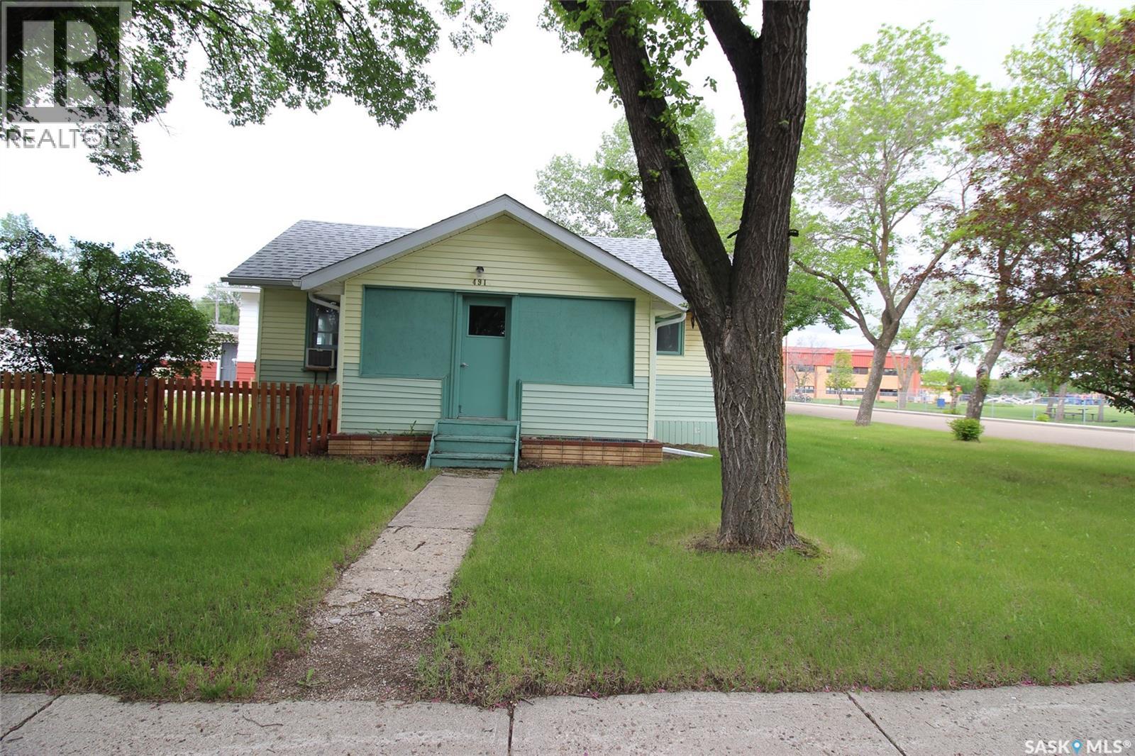 491 1st STREET W, Shaunavon, Saskatchewan