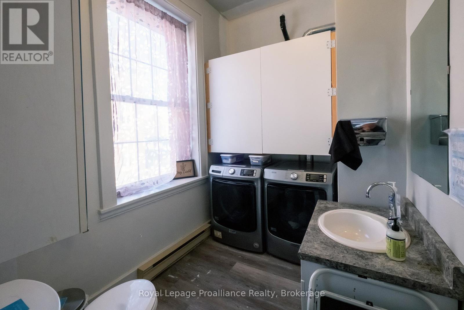 161 Front Street, Belleville (Belleville Ward), Ontario  K8N 2Y6 - Photo 37 - X13416810