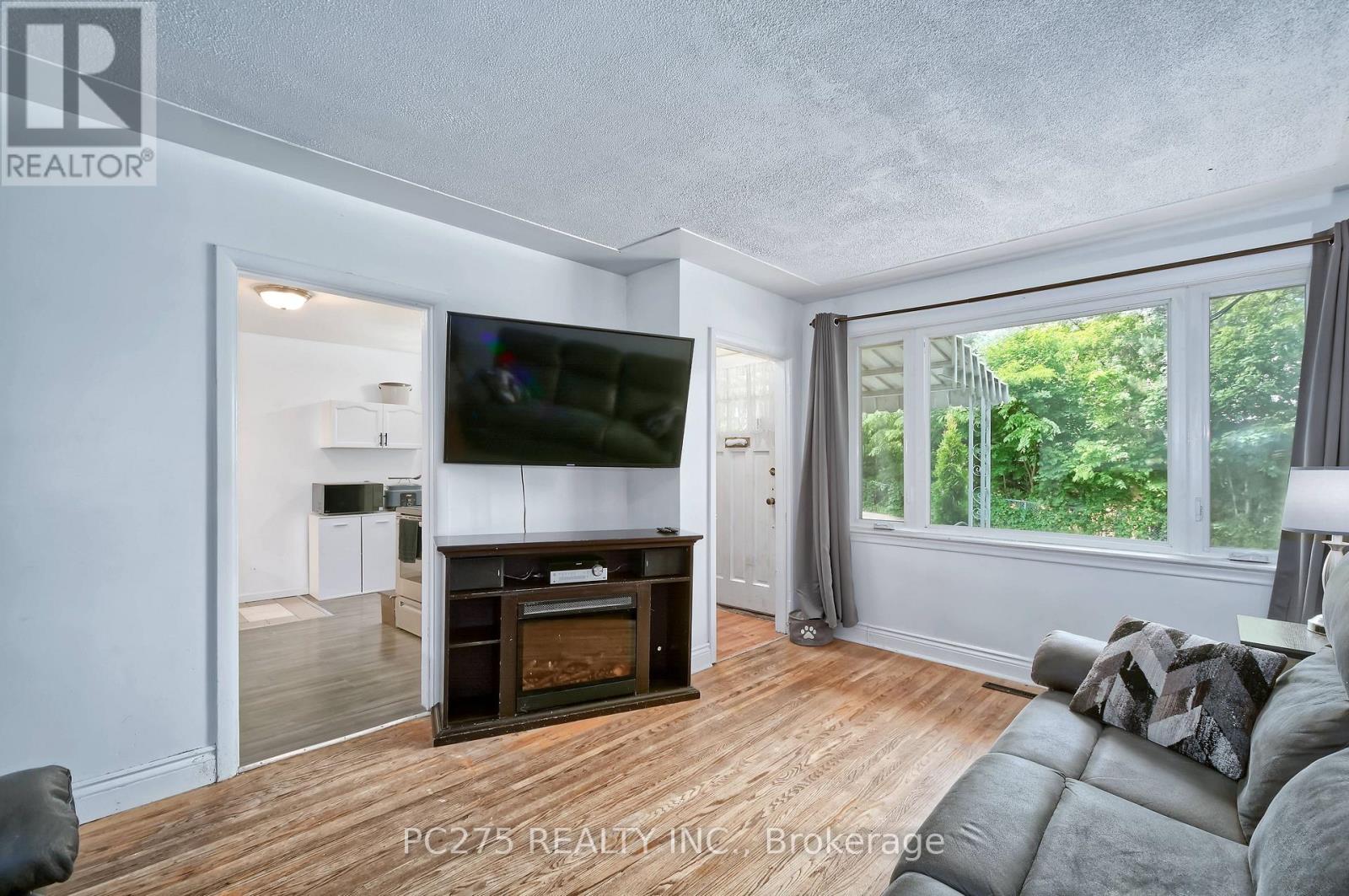 204 Taylor Street, London East (East C), Ontario  N5Y 2J5 - Photo 6 - X13416910