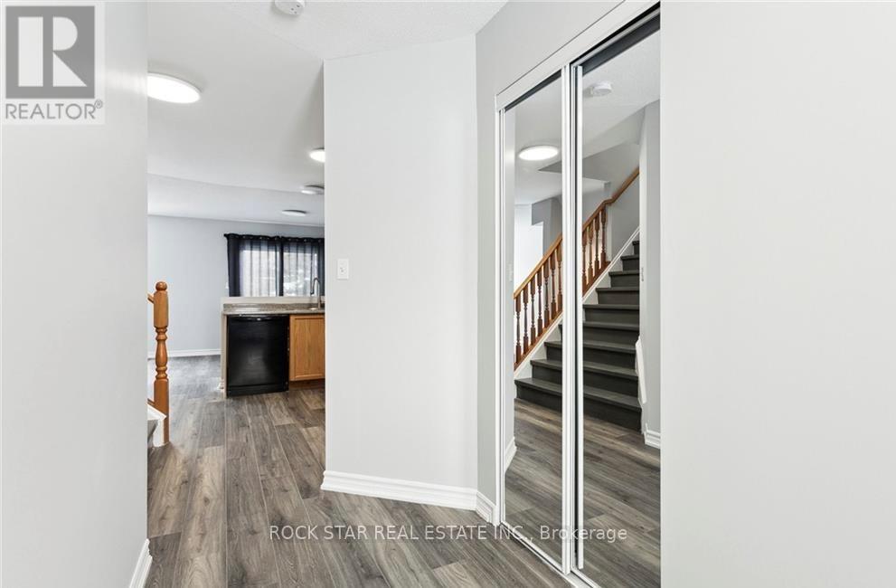 159 Henhoeffer Crescent, Kitchener, Ontario  N2E 4H2 - Photo 3 - X13416654