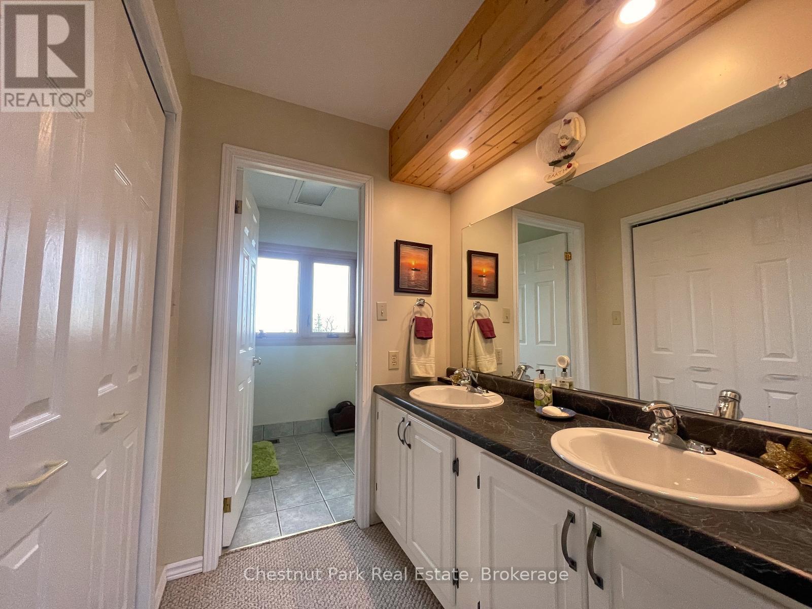 36 Cedar Drive, South Bruce Peninsula, Ontario  N0H 1X0 - Photo 20 - X12548150