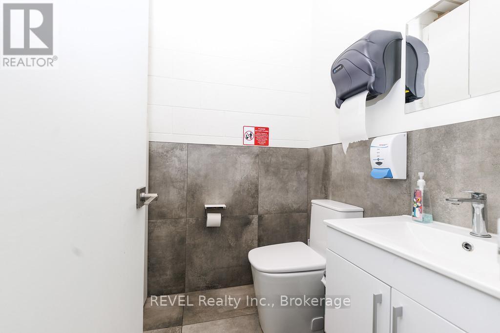 120 Welland Avenue, St. Catharines (Downtown), Ontario  L2R 2N3 - Photo 10 - X13416814