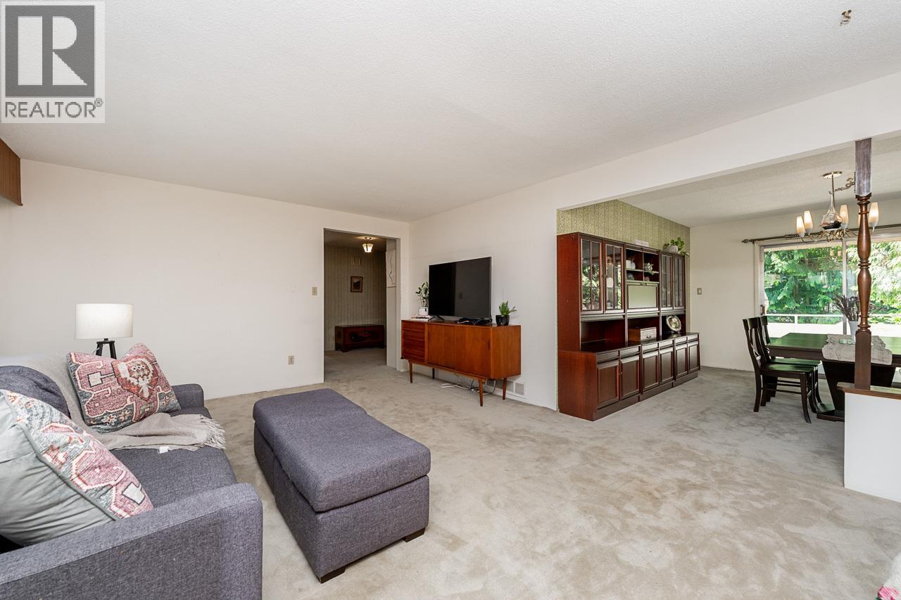 1453 Coleman Street, North Vancouver, British Columbia  V7K 1W4 - Photo 4 - R3133481
