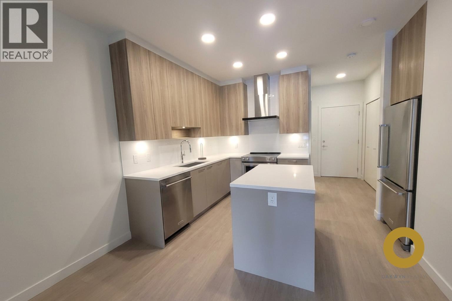 401 7588 16TH STREET