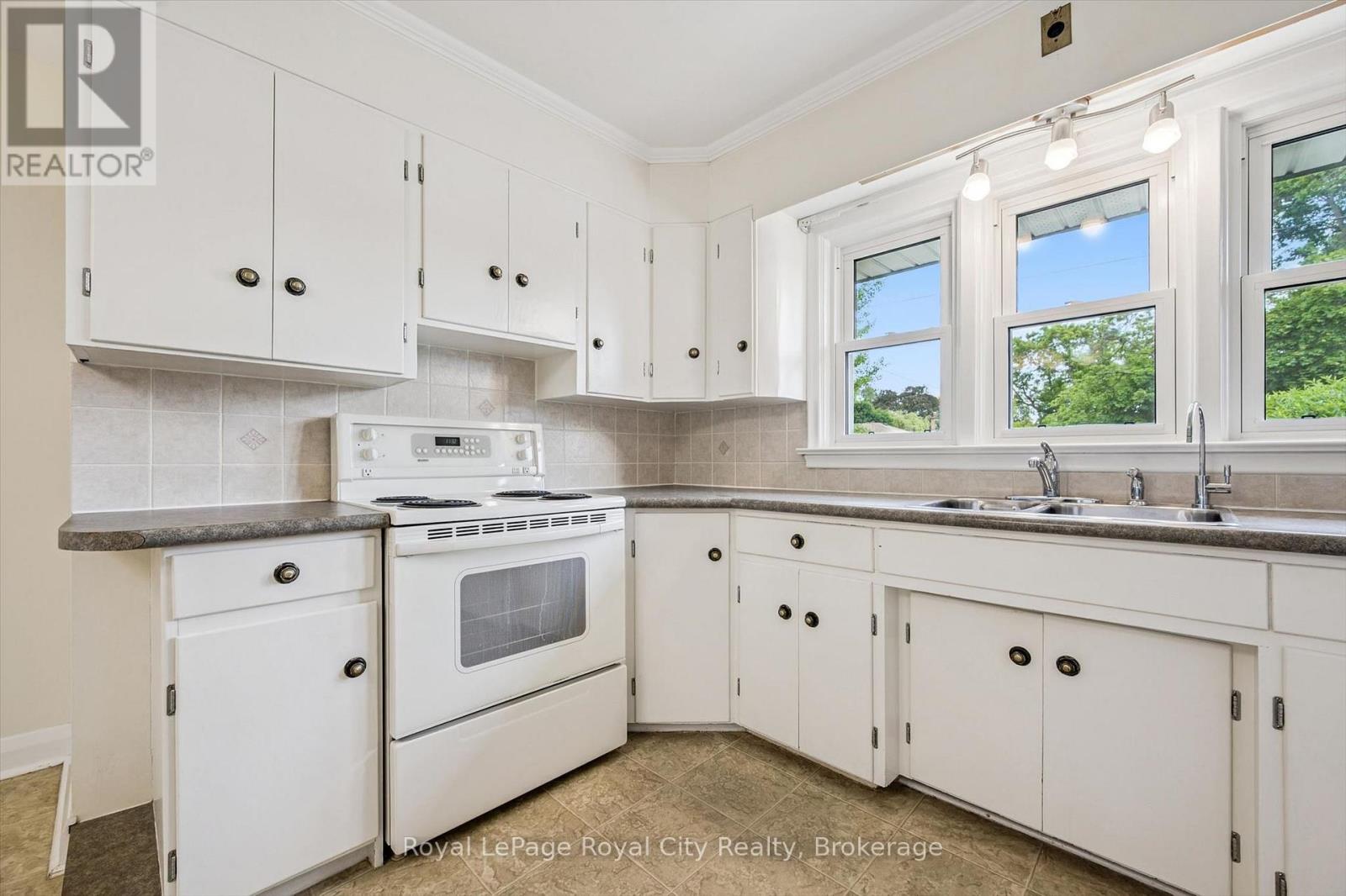 4 Campion Avenue, Guelph, Ontario  N1H 5L3 - Photo 11 - X13416886