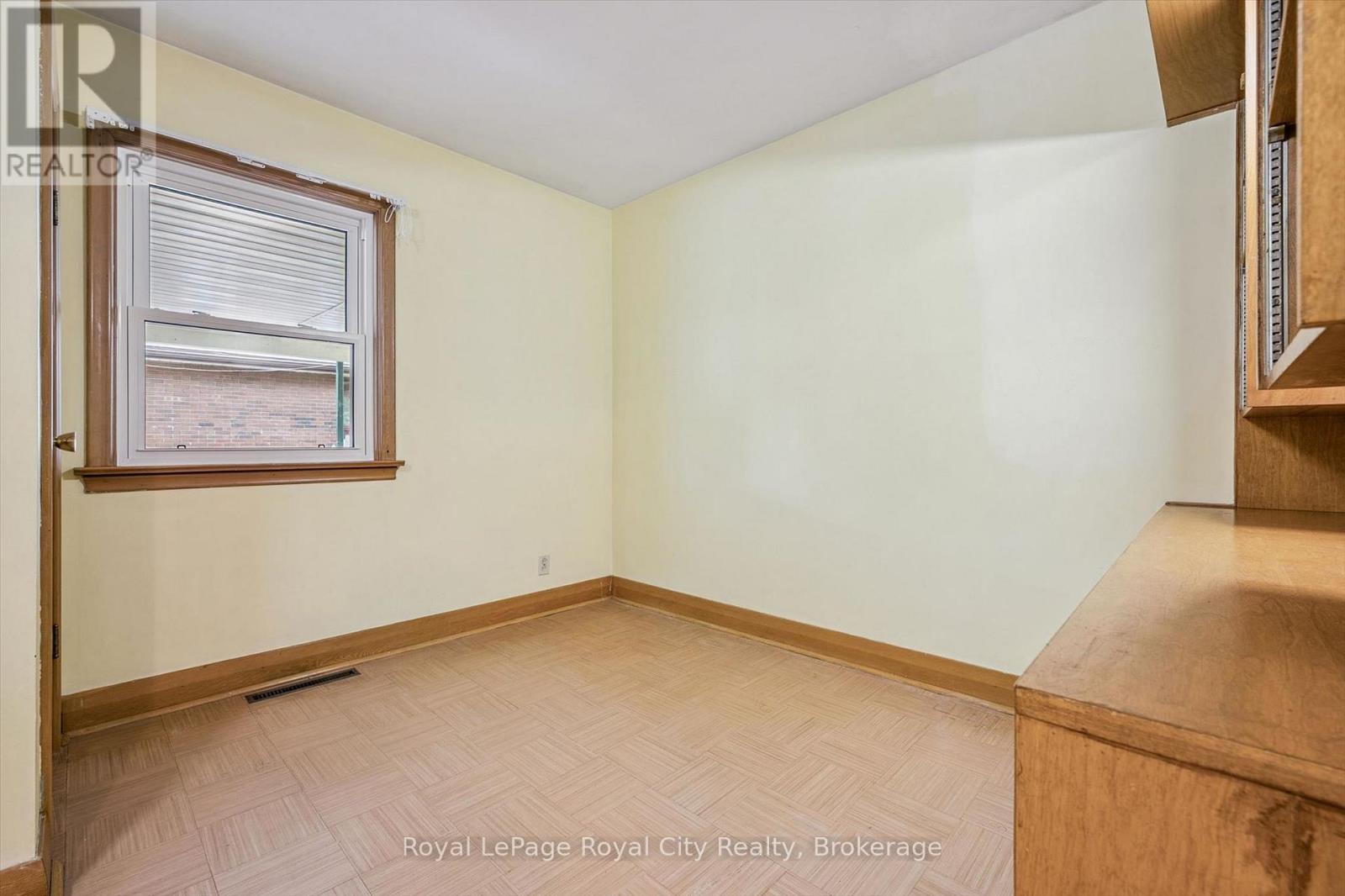4 Campion Avenue, Guelph, Ontario  N1H 5L3 - Photo 19 - X13416886