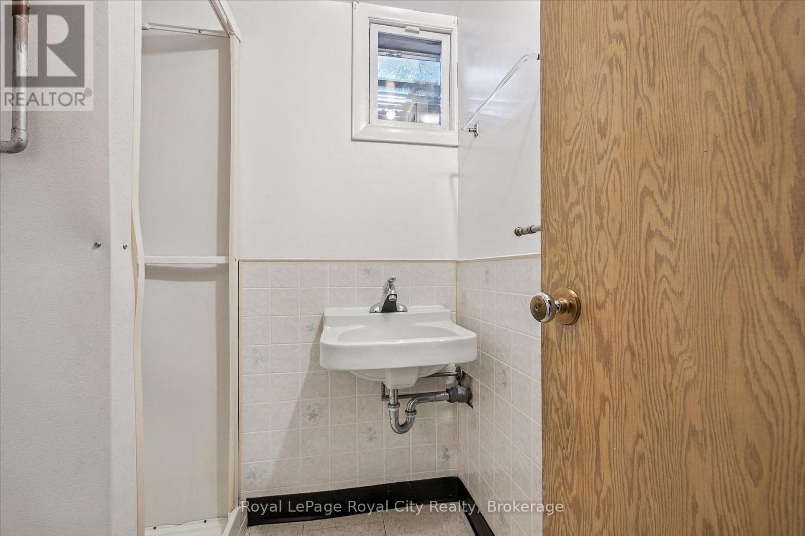 4 Campion Avenue, Guelph, Ontario  N1H 5L3 - Photo 30 - X13416886