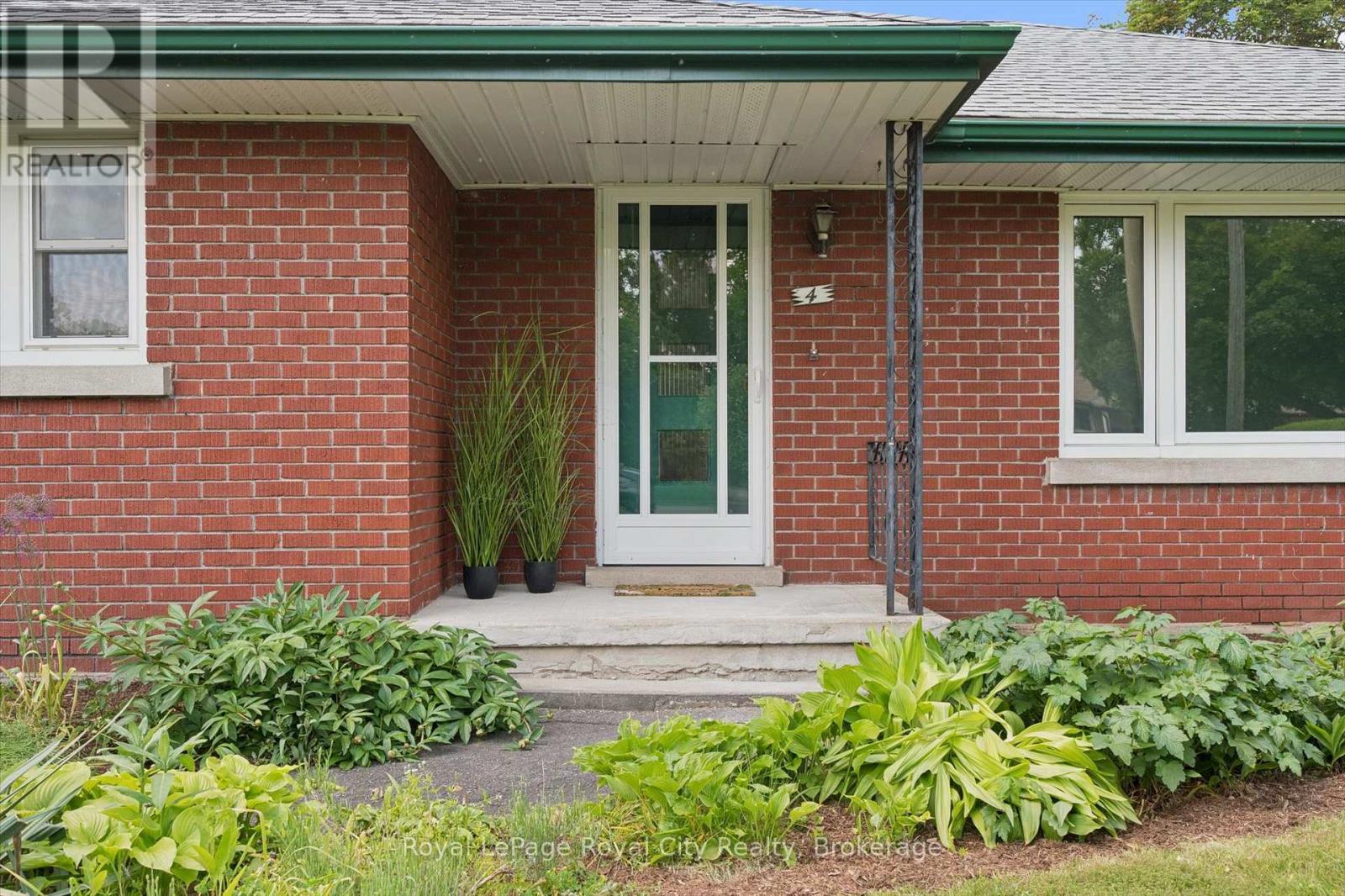 4 Campion Avenue, Guelph, Ontario  N1H 5L3 - Photo 4 - X13416886