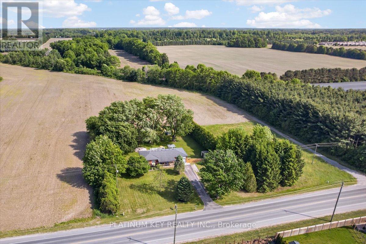 8271 Glengyle Drive, Strathroy-Caradoc, Ontario  N7G 3H3 - Photo 2 - X13414026