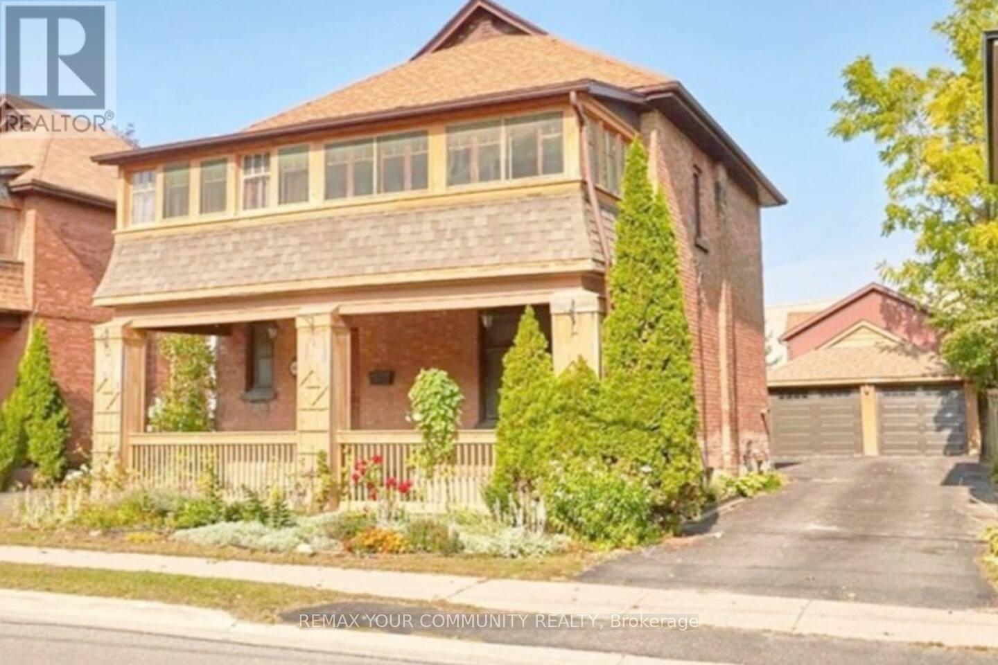 44 BROCK STREET, Barrie, Ontario