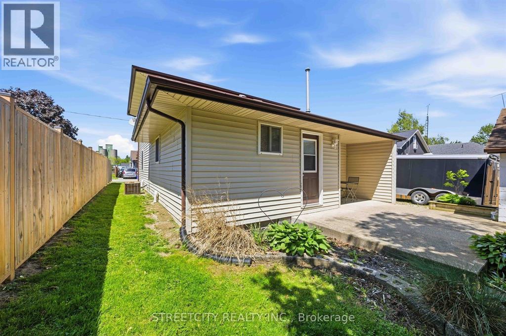 502 Plympton Street, Plympton-Wyoming, Ontario  N0N 1T0 - Photo 30 - 26013452