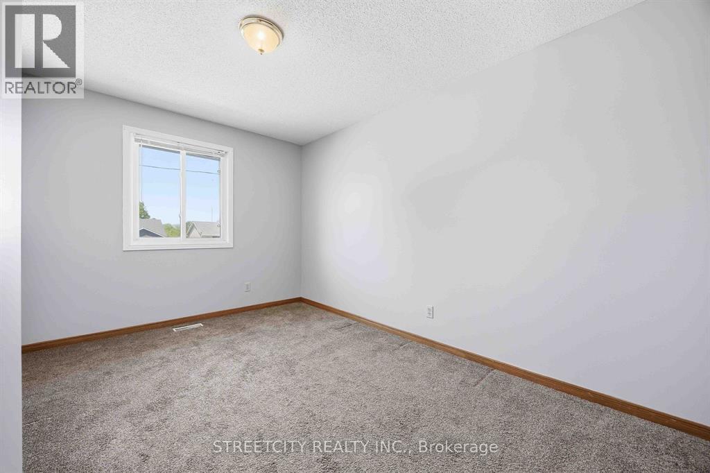 502 Plympton Street, Plympton-Wyoming, Ontario  N0N 1T0 - Photo 23 - 26013452