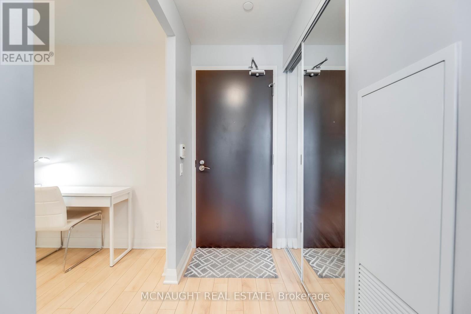 505 - 5 Valhalla Inn Road, Toronto, Ontario M9B 0B1 - Photo 5 - W13416792