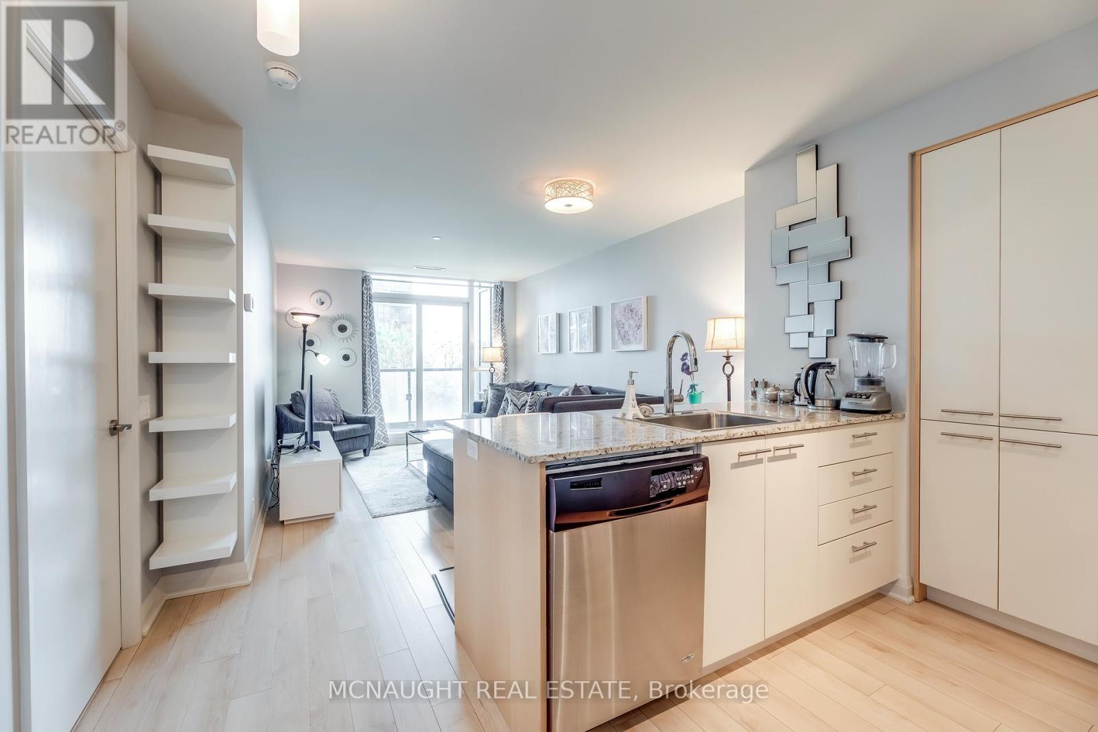 505 - 5 Valhalla Inn Road, Toronto, Ontario M9B 0B1 - Photo 8 - W13416792