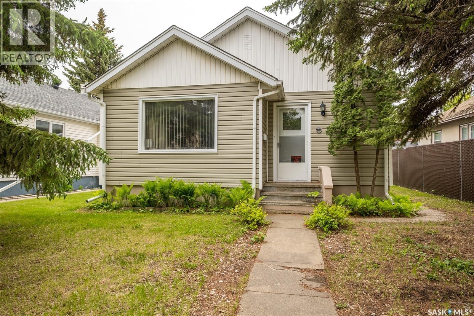 361 14th Street W, Prince Albert, Saskatchewan S6V 3L6 - Photo 1 - SK038691