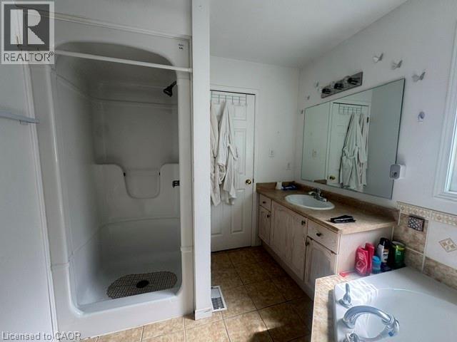 30 Tweedsdale Street, Kitchener, Ontario  N2R 1W1 - Photo 3 - 40837870
