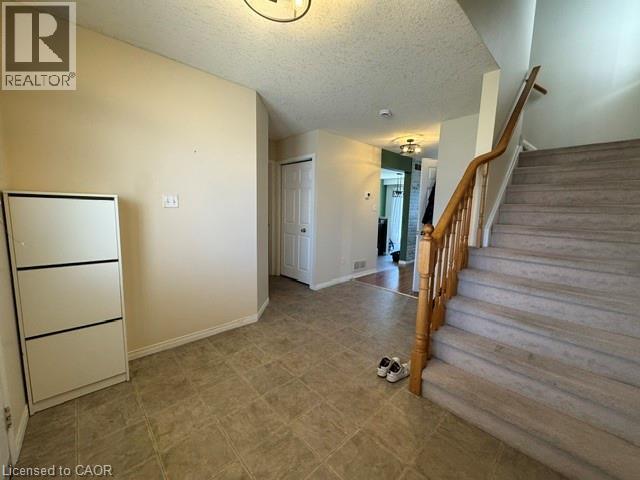 30 Tweedsdale Street, Kitchener, Ontario  N2R 1W1 - Photo 7 - 40837870