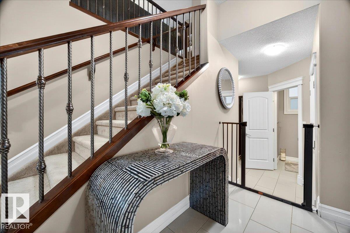 1326 Cunningham Dr SW, Edmonton, Alberta  T6W 0R8 - Photo 18 - E4492518
