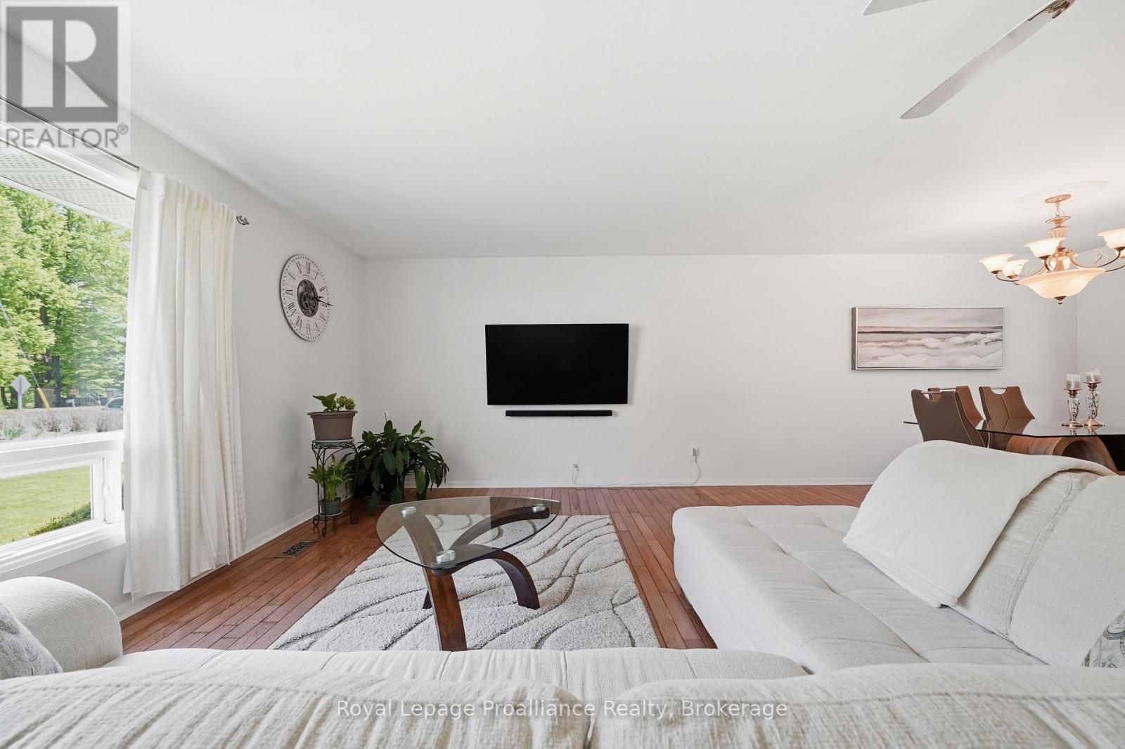 445 Highway 49, Prince Edward County, Ontario  K0K 2T0 - Photo 10 - X13417184