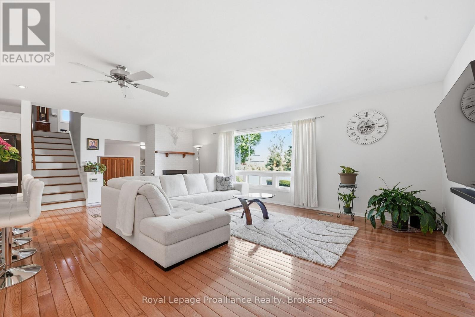 445 Highway 49, Prince Edward County, Ontario  K0K 2T0 - Photo 12 - X13417184