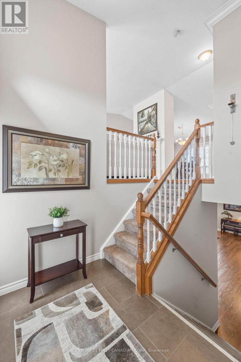 4 Oakwood Court, St. Marys, Ontario  N4X 1B3 - Photo 8 - X13417032