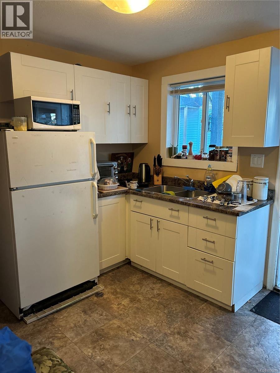 889 Highwood Dr, Comox, British Columbia V9M 1B3 - Photo 6 - 1036661