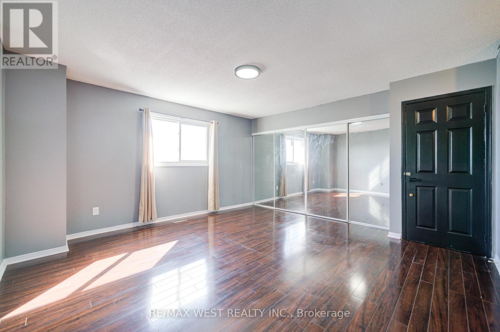 1648 Pepperwood Gate, Pickering, Ontario  L1X 2K3 - Photo 15 - E12933290