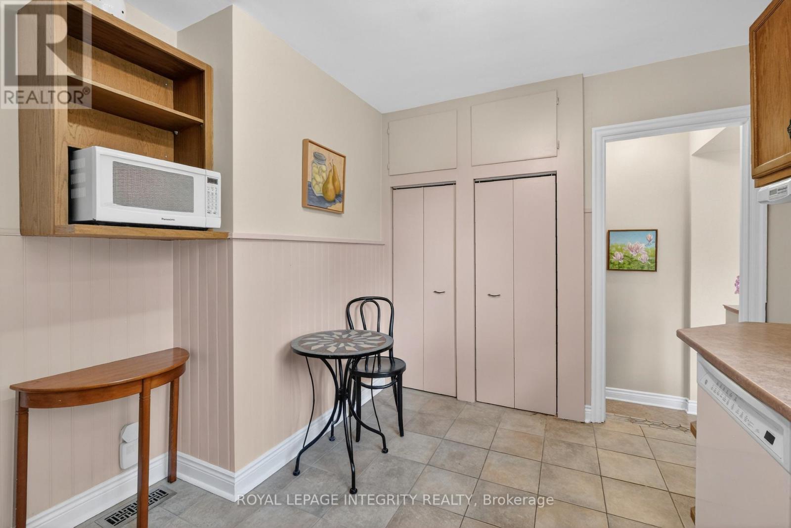 957 Blair Road, Ottawa, Ontario  K1J 7M9 - Photo 13 - X13416976