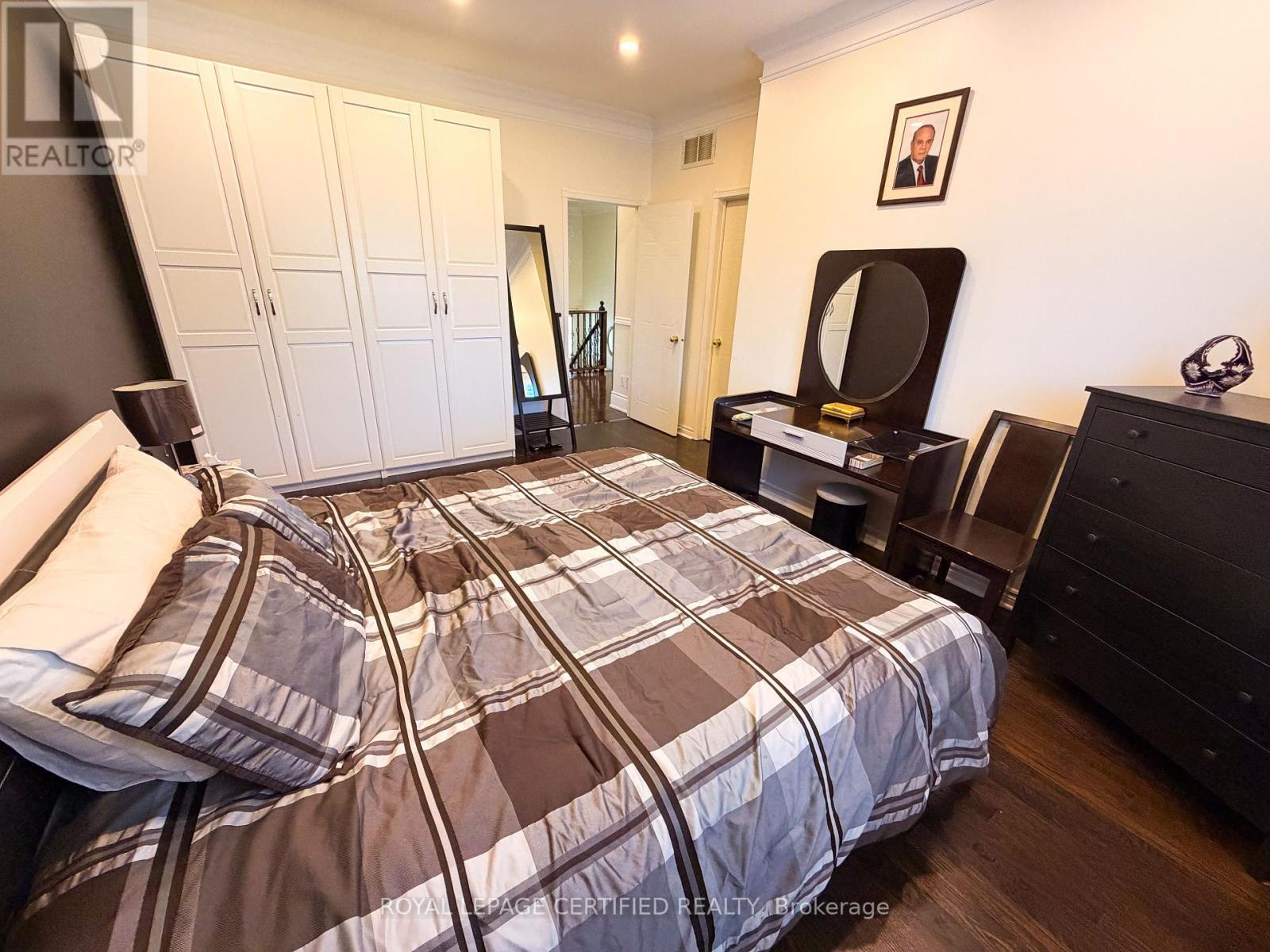 7349 Zinnia Place, Mississauga, Ontario  L5W 1K6 - Photo 17 - W13416110