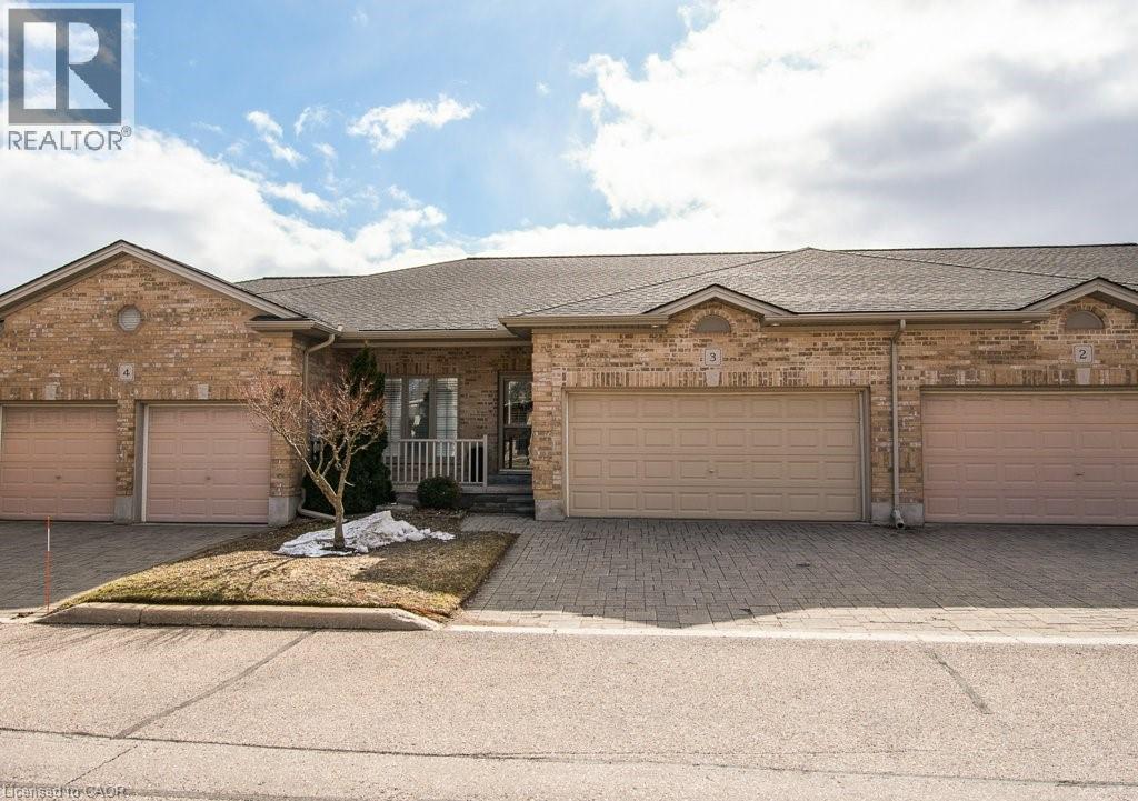 900 DOON VILLAGE Road Unit# 3, Kitchener, Ontario