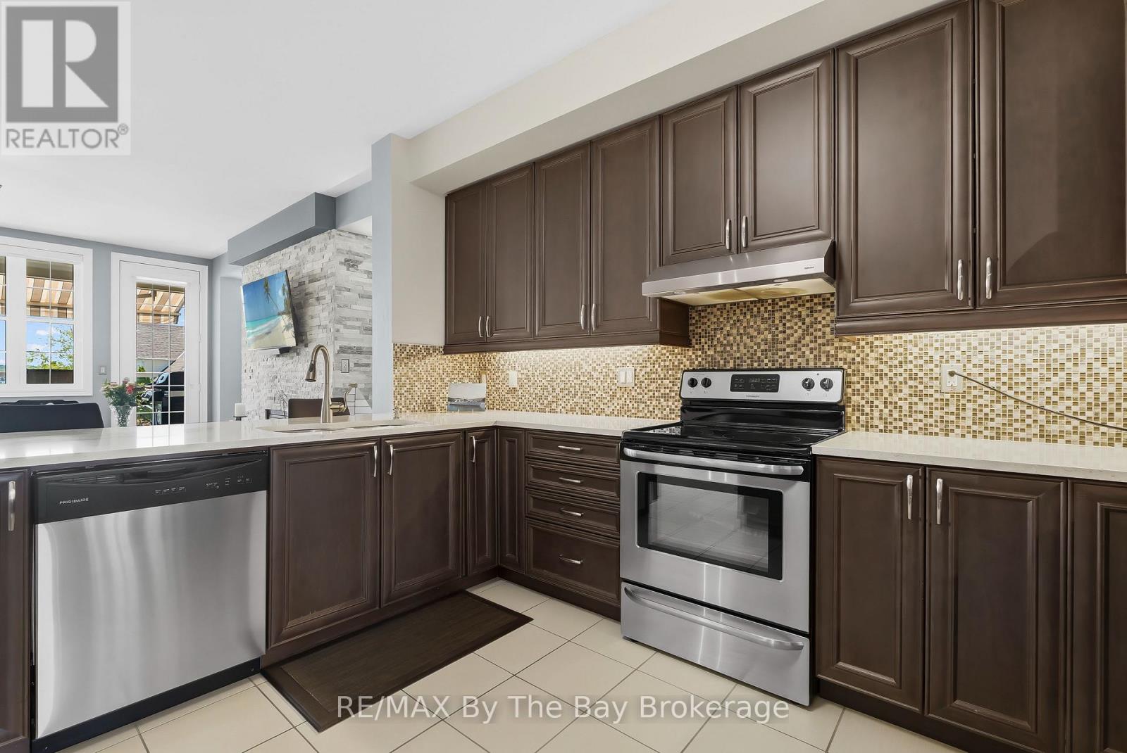 127 Wycliffe Cove, Tay (Victoria Harbour), Ontario  L0K 2A0 - Photo 17 - S13416968