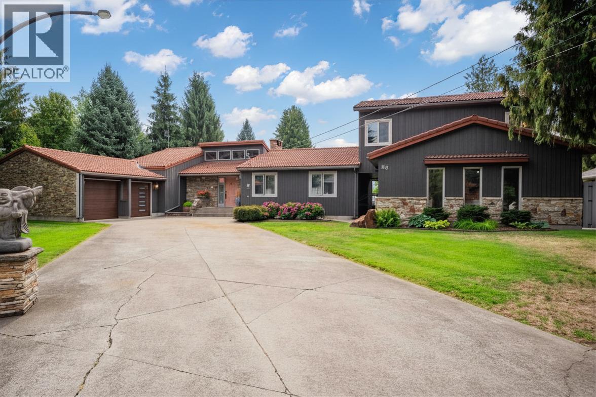 25 Wilson Road, Christina Lake, British Columbia