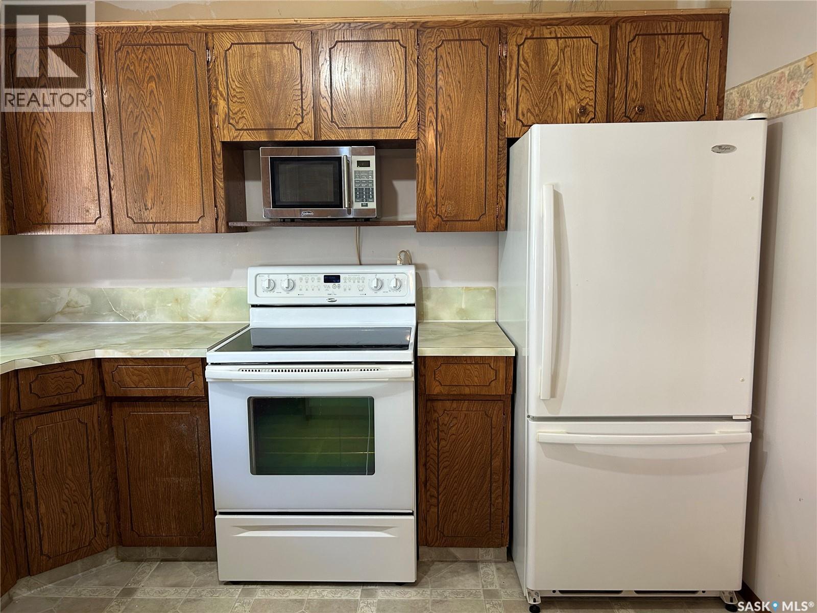 1639 11th Avenue Nw, Moose Jaw, Saskatchewan  S6H 6M5 - Photo 10 - SK038655