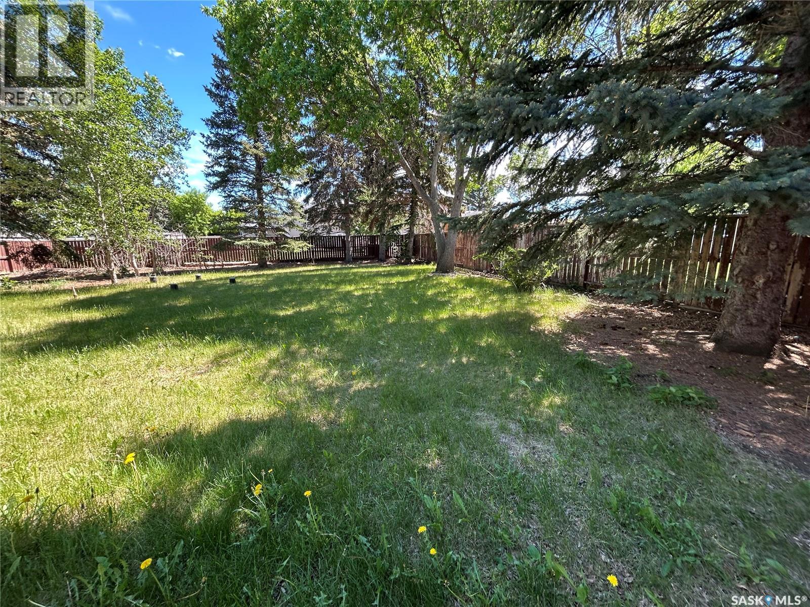 1639 11th Avenue Nw, Moose Jaw, Saskatchewan  S6H 6M5 - Photo 38 - SK038655
