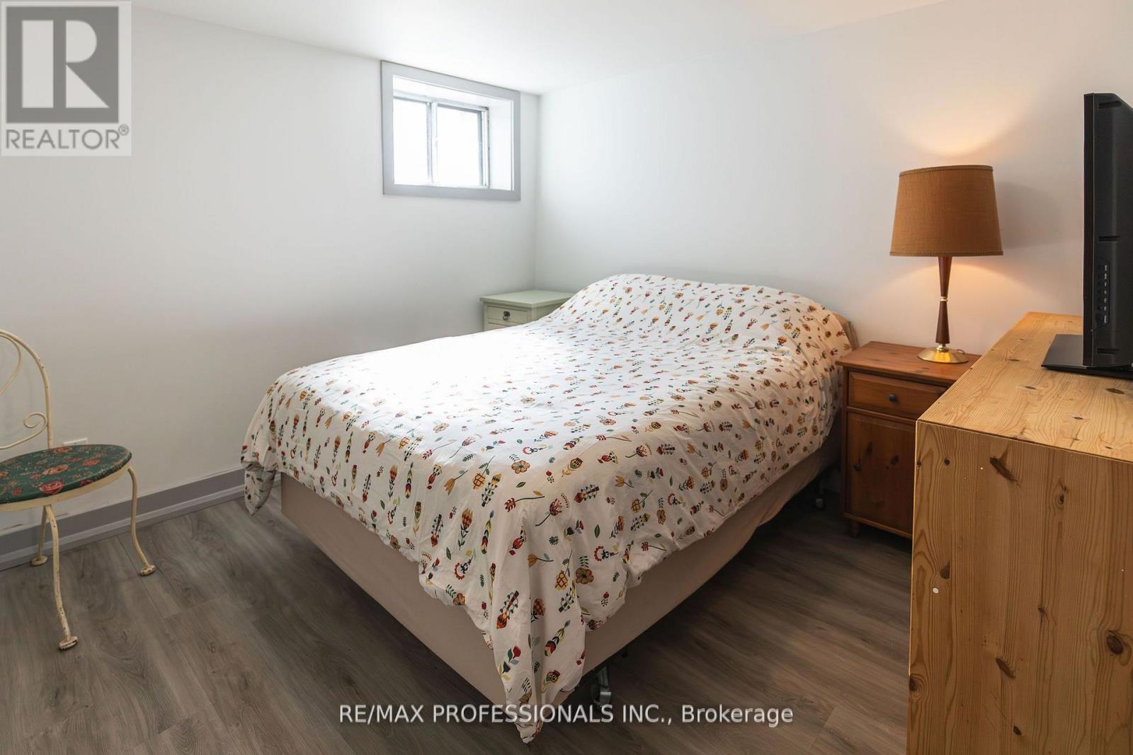 Lower - 627 Christie Street, Toronto, Ontario  M6G 3E6 - Photo 10 - C13416970
