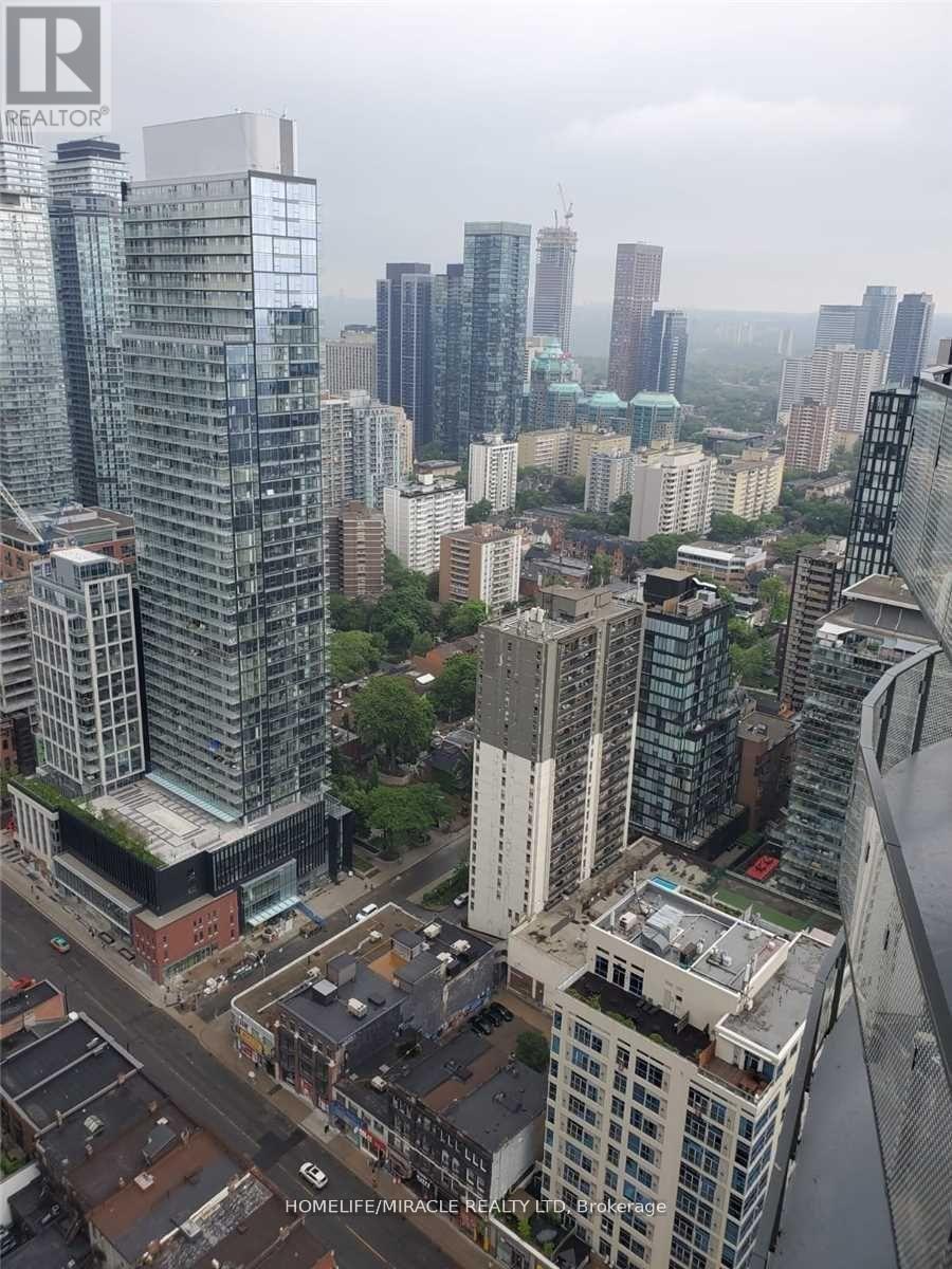 3910 - 11 Wellesley Street W, Toronto, Ontario  M4Y 0G4 - Photo 10 - C13417002
