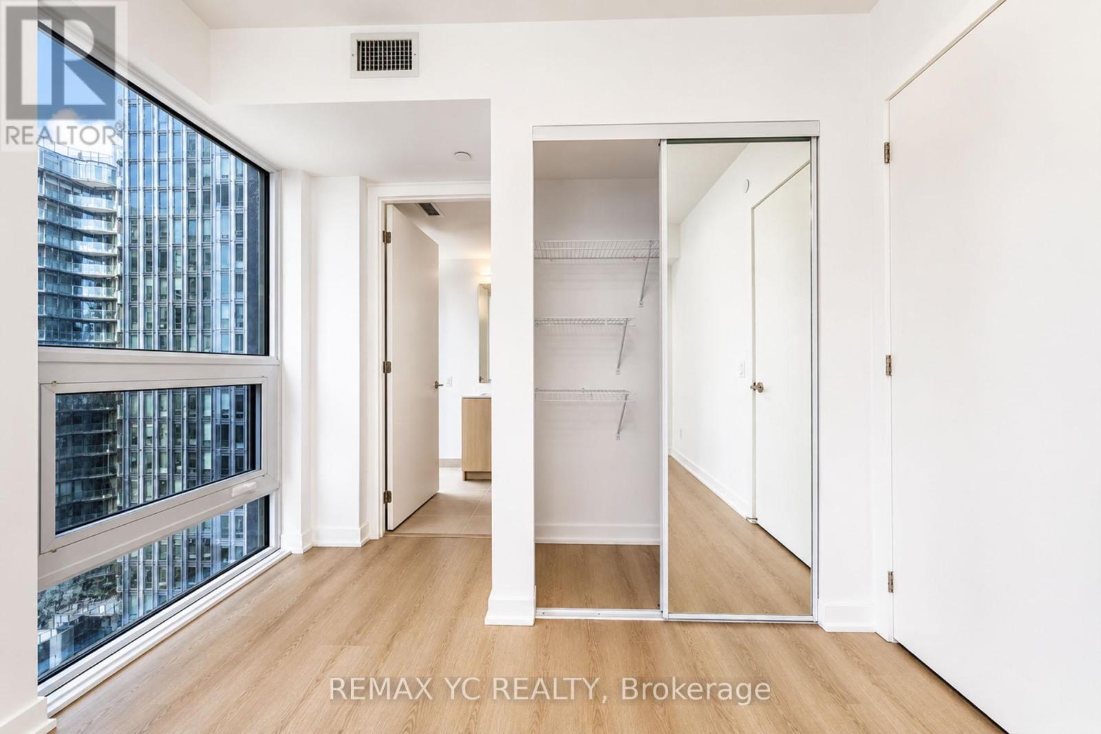 2515 - 100 Queen Street E, Toronto, Ontario  M5C 0B5 - Photo 14 - C13417144